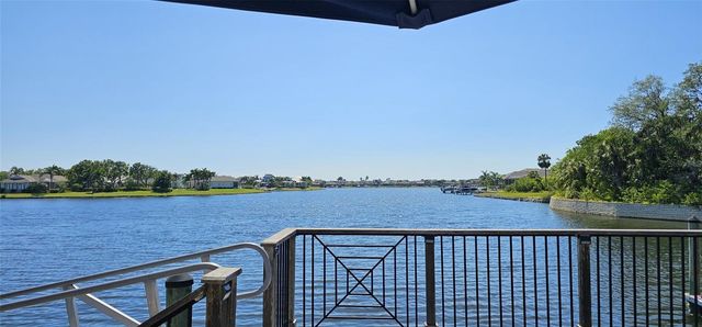 204 SHELL CREEK COURT, Apollo Beach, FL 33572