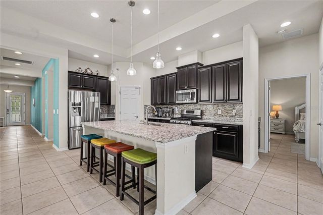 204 SHELL CREEK COURT, Apollo Beach, FL 33572