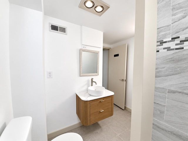216 S 62nd STREET, Milwaukee, WI 53214