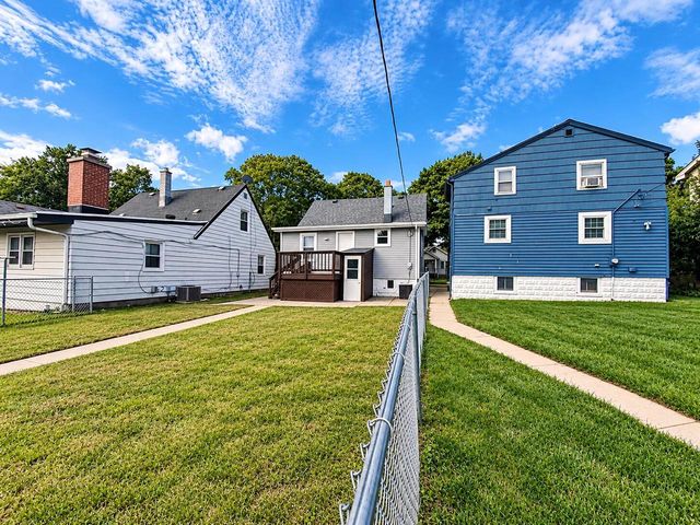 216 S 62nd STREET, Milwaukee, WI 53214