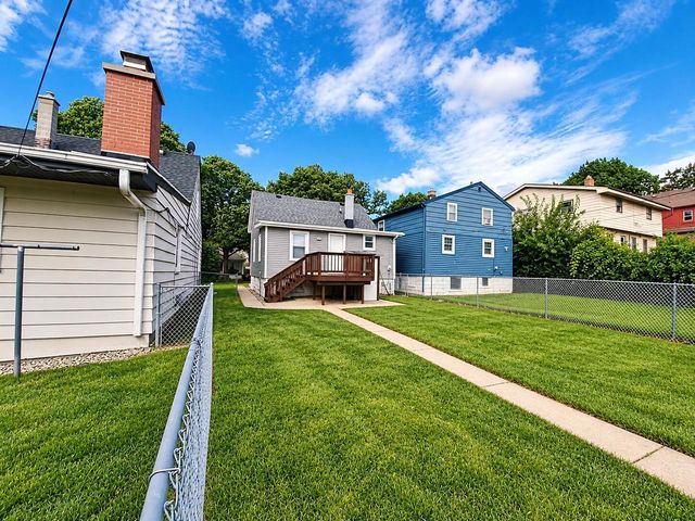 216 S 62nd STREET, Milwaukee, WI 53214