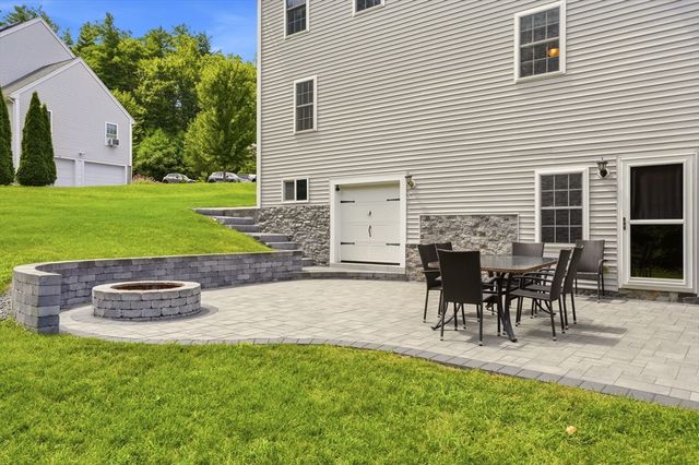 147 Roosevelt St, Fitchburg, MA 01420