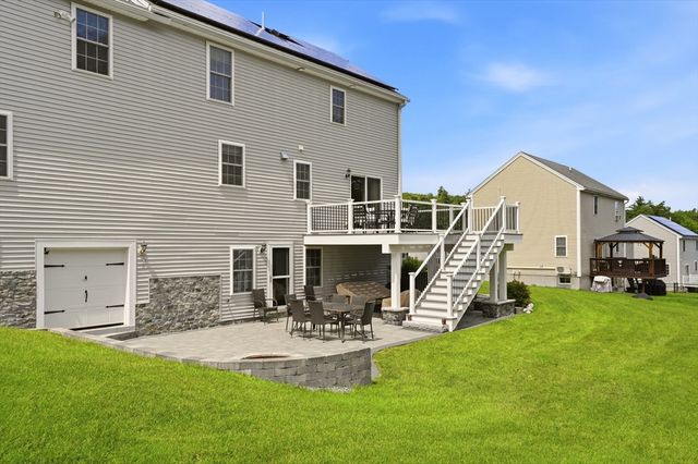 147 Roosevelt St, Fitchburg, MA 01420