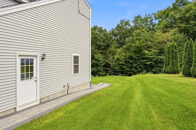 147 Roosevelt St, Fitchburg, MA 01420