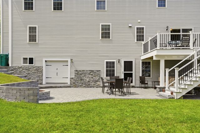 147 Roosevelt St, Fitchburg, MA 01420