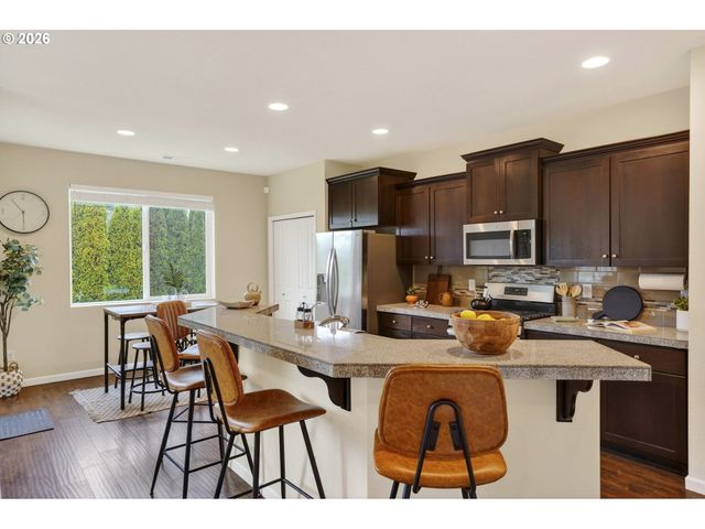 17483 Se ACADIA St, Damascus, OR 97089