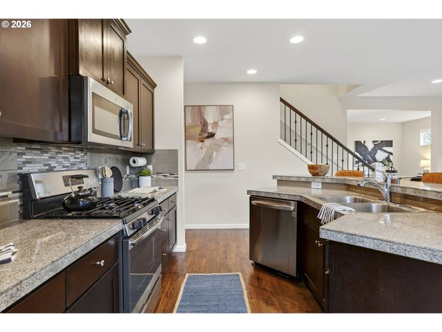 17483 Se ACADIA St, Damascus, OR 97089