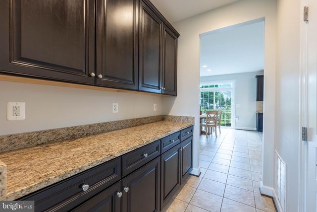 42093 LOCHIEL LN, Leesburg, VA 20176