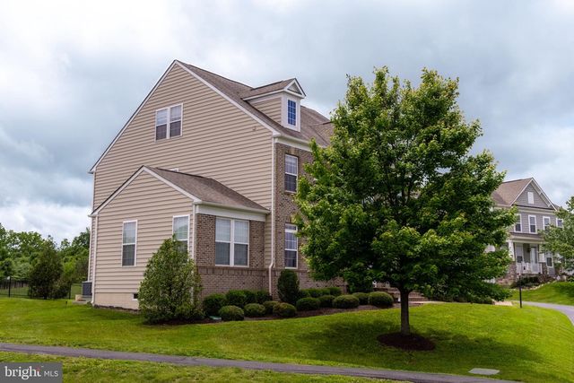42093 LOCHIEL LN, Leesburg, VA 20176