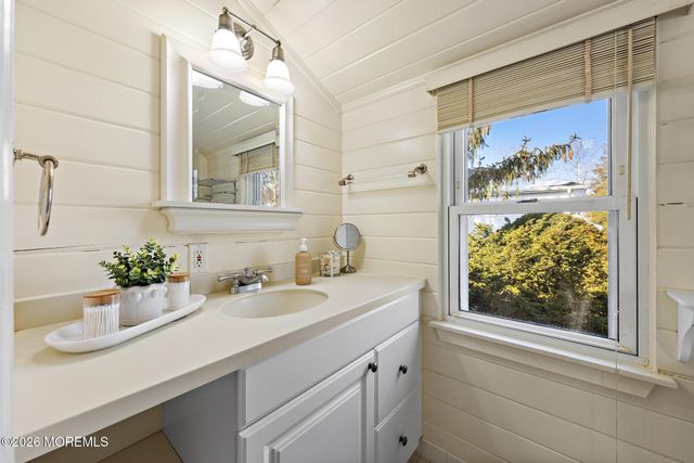 606 Bridlemere Avenue, Interlaken, NJ 07712