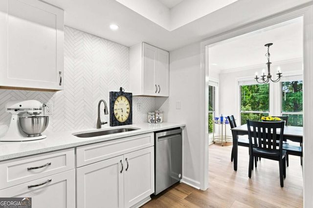 1003 Canyon Point Circle, Roswell, GA 30076