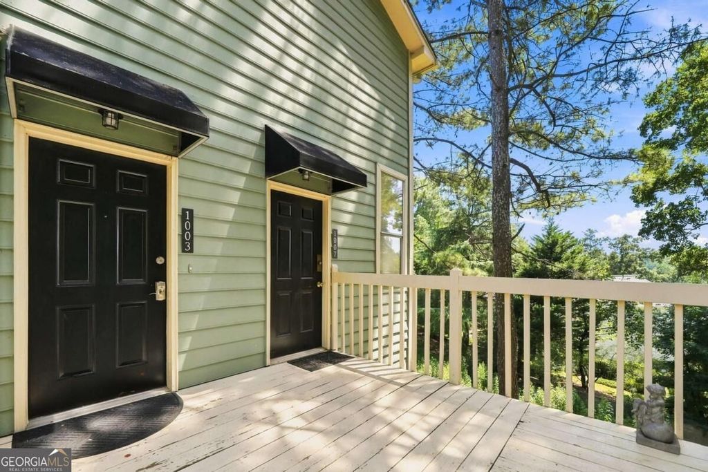 1003 Canyon Point Circle, Roswell, GA 30076