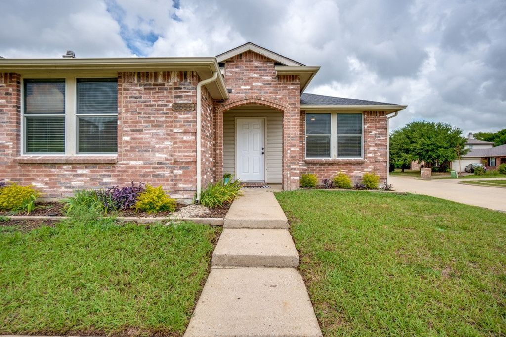 2656 Guadalupe Drive, Mesquite, TX 75181