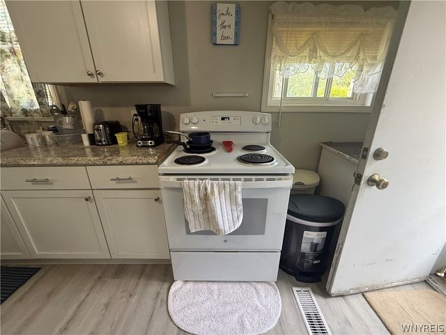 7210 Stephenson Avenue, Niagara Falls, NY 14304