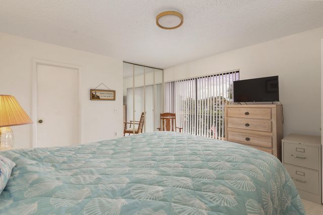 3900 County Line Road 6a, Tequesta, FL 33469