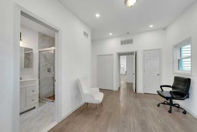 91 LEXINGTON AVE, Jc, West Bergen, NJ 07304
