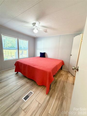 438 Hall Spencer Road, Catawba, SC 29704
