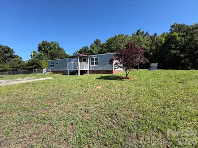 438 Hall Spencer Road, Catawba, SC 29704