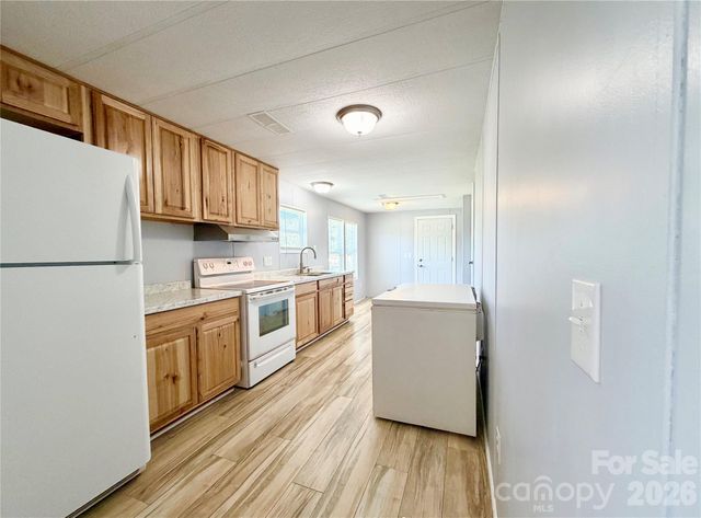 438 Hall Spencer Road, Catawba, SC 29704