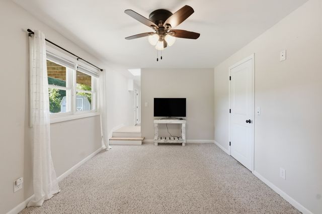 200 Wilbraham Rd, Monson, MA 01057