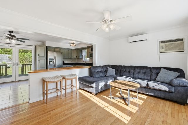 200 Wilbraham Rd, Monson, MA 01057