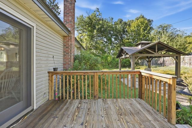 200 Wilbraham Rd, Monson, MA 01057