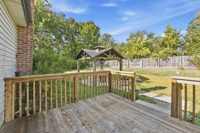 200 Wilbraham Rd, Monson, MA 01057