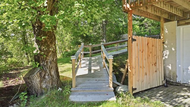 200 Wilbraham Rd, Monson, MA 01057