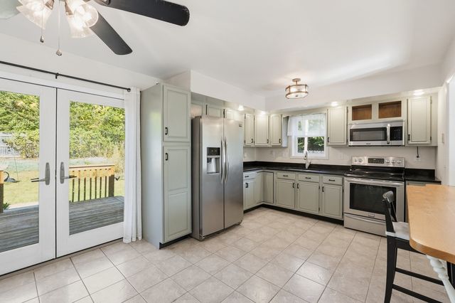 200 Wilbraham Rd, Monson, MA 01057