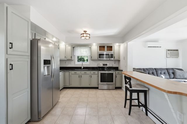 200 Wilbraham Rd, Monson, MA 01057