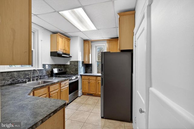 412 W MAPLE AVE, Merchantville, NJ 08109