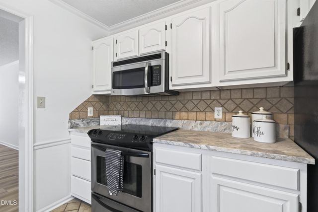 118 Greenmont Lane, Cary, NC 27511
