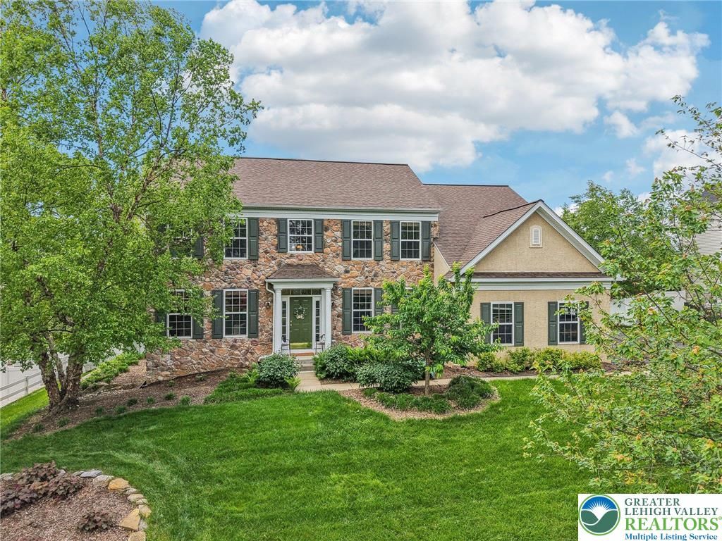 6632 Arbordeau Lane, Lower Macungie Twp, PA 18062