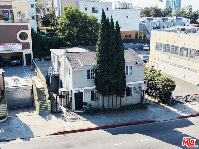 2352 W 3rd Street, Los Angeles, CA 90057