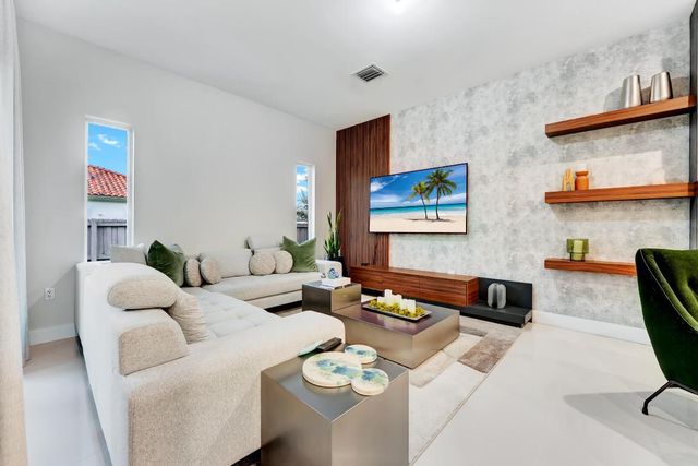 21205 Ingraham Ave Road, Cutler Bay, FL 33189