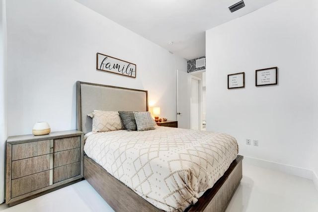 21205 Ingraham Ave Road, Cutler Bay, FL 33189