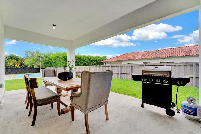 21205 Ingraham Ave Road, Cutler Bay, FL 33189