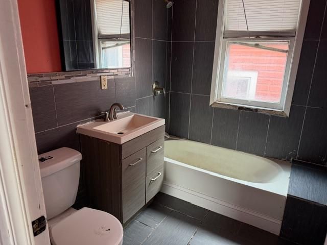 1322 Fremont Avenue N, Minneapolis, MN 55411