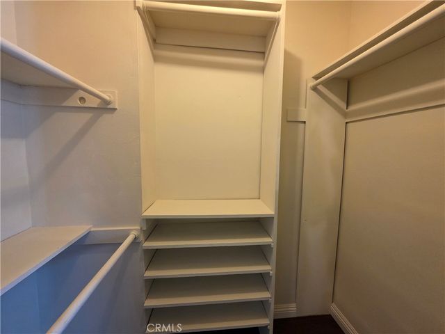 10236 Zelzah 6, Northridge, CA 91325