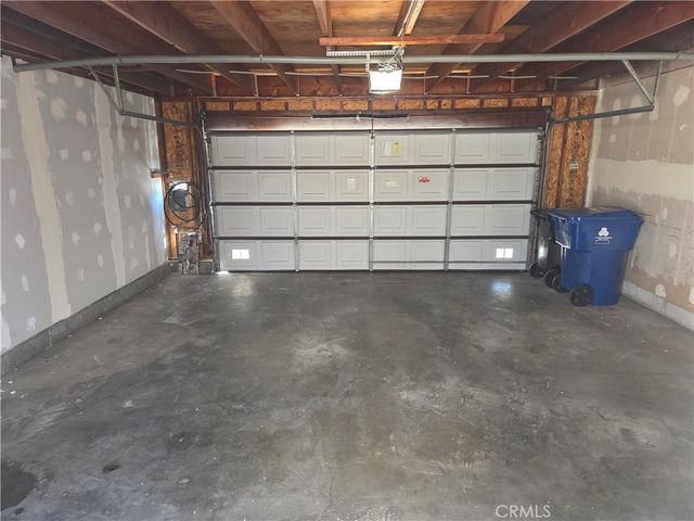 10236 Zelzah 6, Northridge, CA 91325