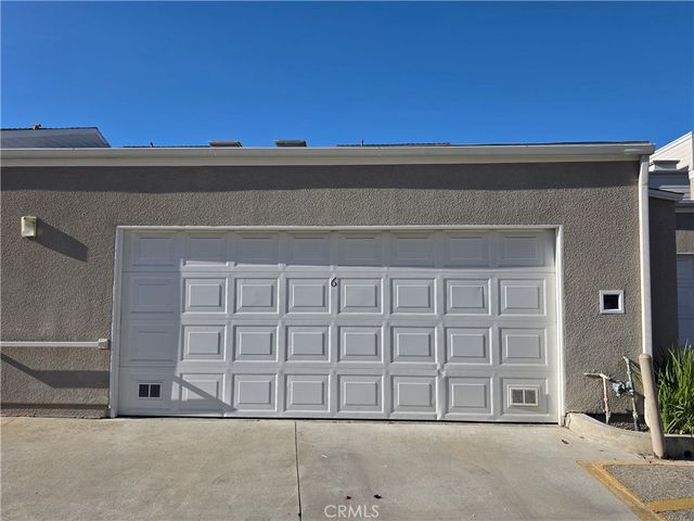 10236 Zelzah 6, Northridge, CA 91325