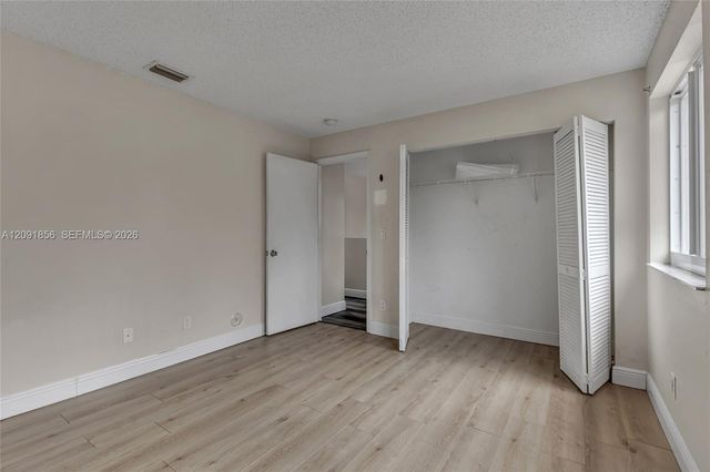 1724 SW 110th Terrace, Davie, FL 33324