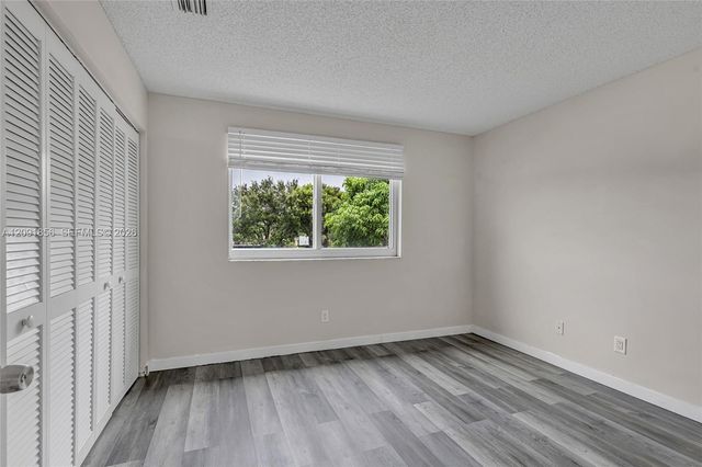 1724 SW 110th Terrace, Davie, FL 33324