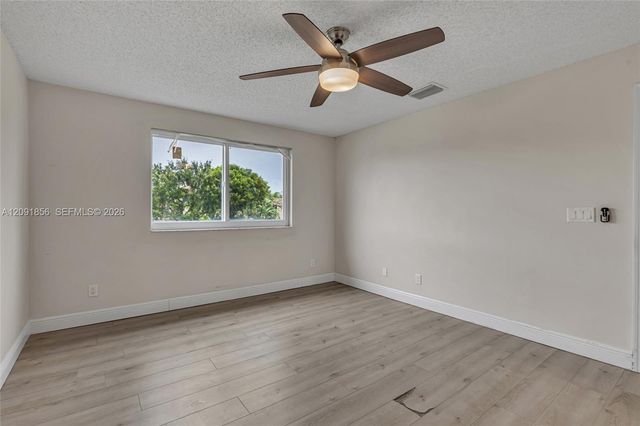 1724 SW 110th Terrace, Davie, FL 33324