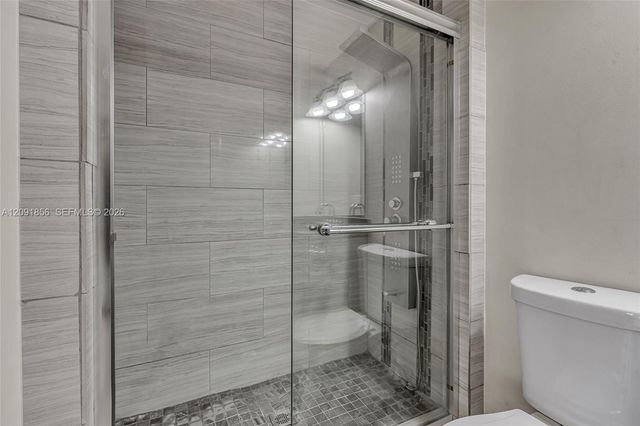 1724 SW 110th Terrace, Davie, FL 33324