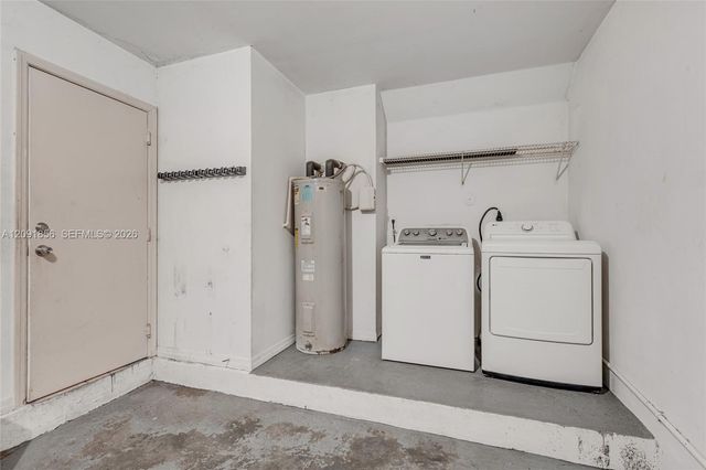 1724 SW 110th Terrace, Davie, FL 33324
