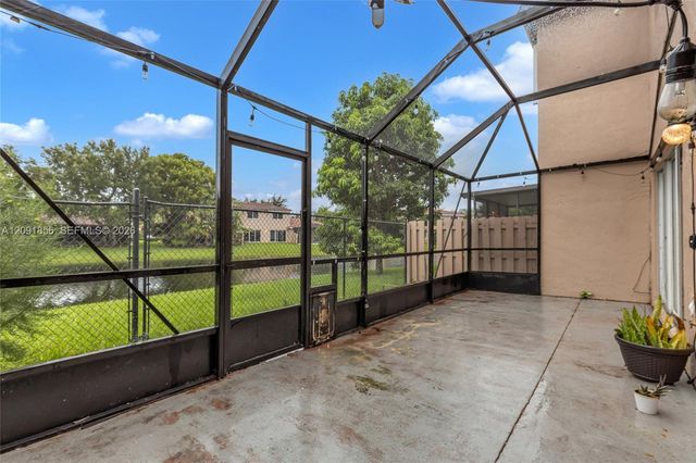 1724 SW 110th Terrace, Davie, FL 33324