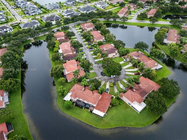 1724 SW 110th Terrace, Davie, FL 33324