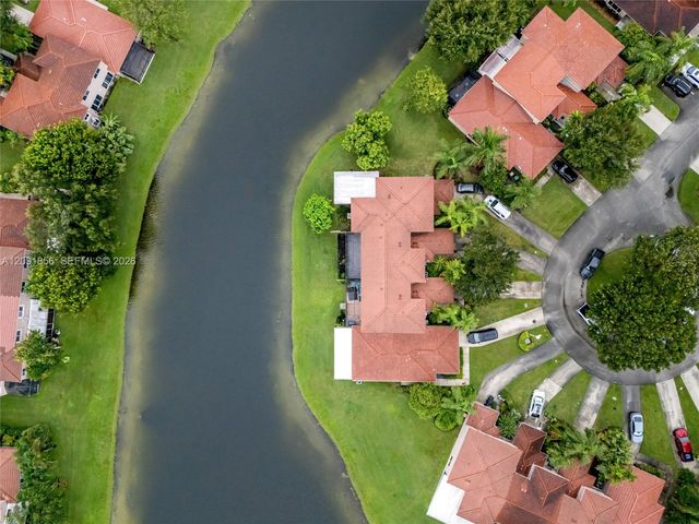 1724 SW 110th Terrace, Davie, FL 33324