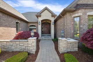 36270 Vita Bella Drive, Clinton Twp, MI 48035